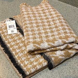 Michael Kors Camel & White Houndstooth Fringe Shawl